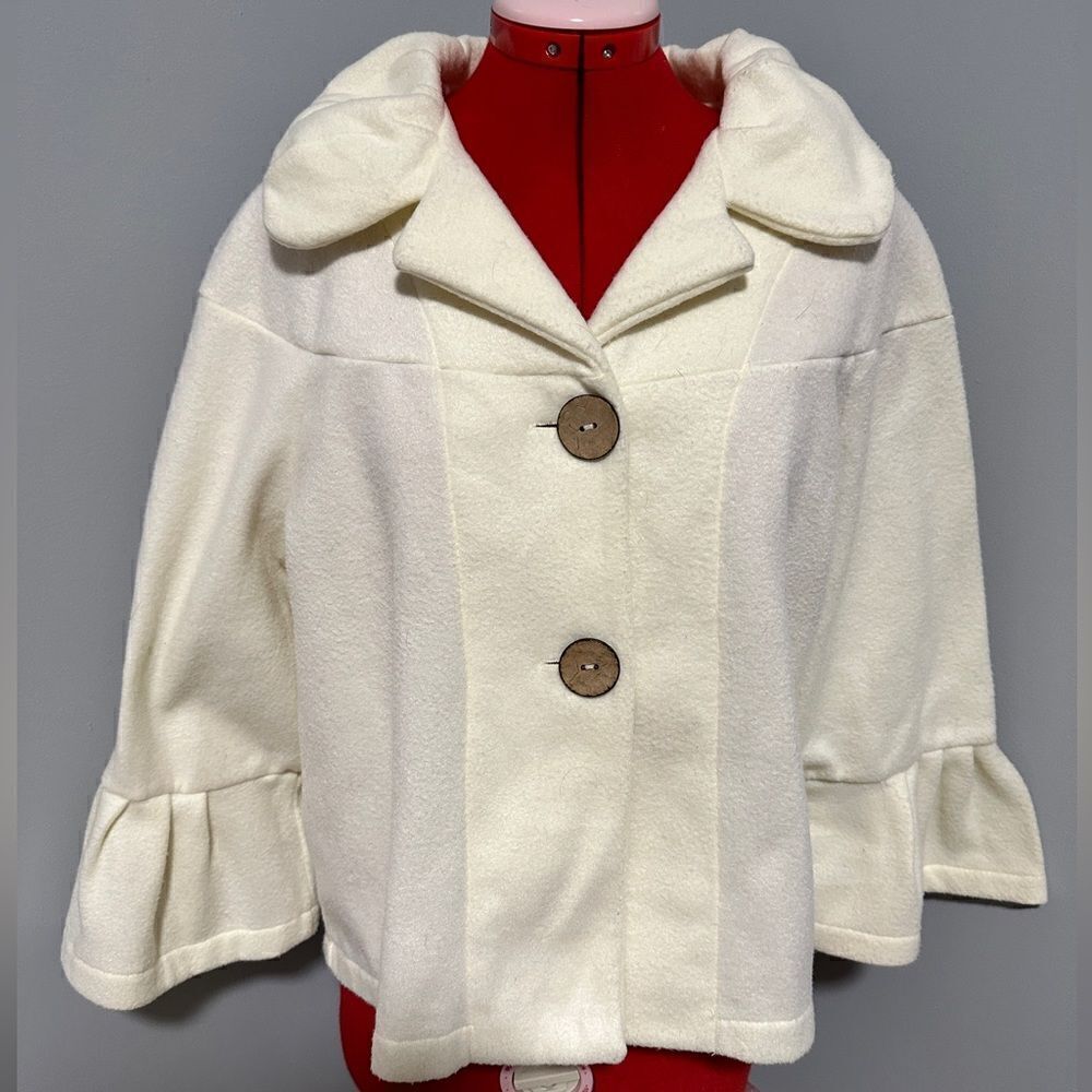 Frankly, my dear coat. Size L